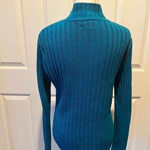 đVanâHeusenâ
Ribbed Zip-upâCardigan - Picture 5 of 9